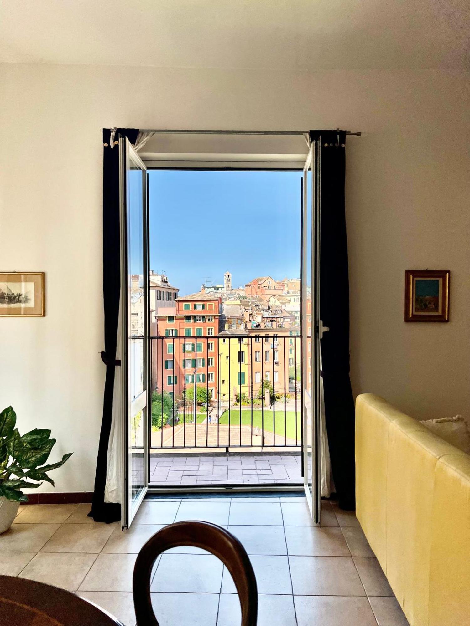 Lovingenoa Prione Apartment Exterior photo