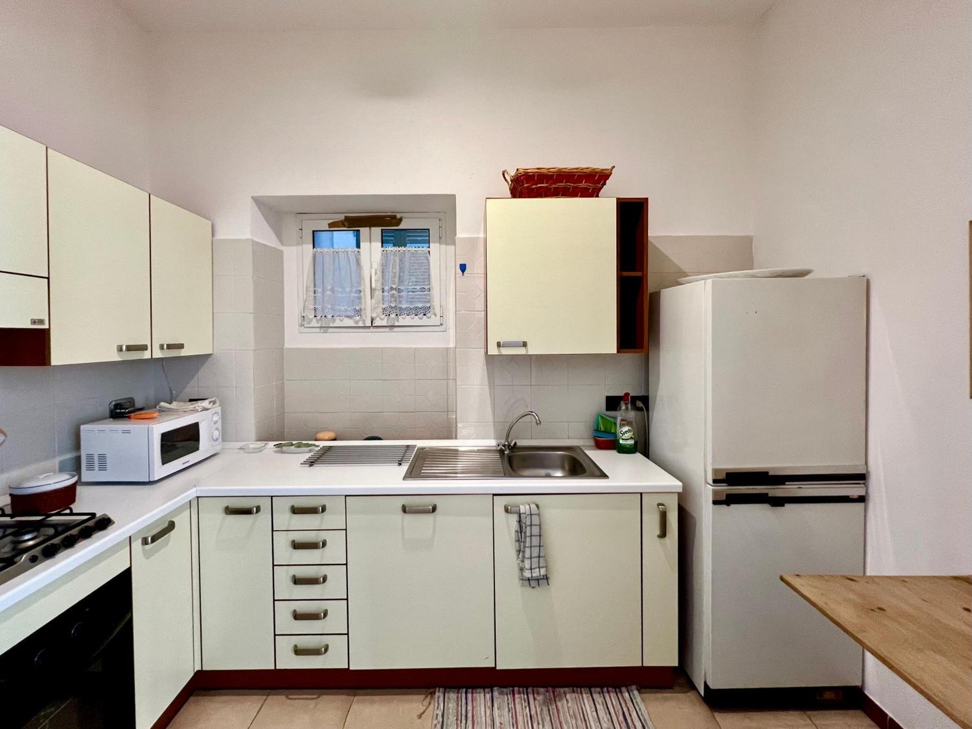 Lovingenoa Prione Apartment Exterior photo